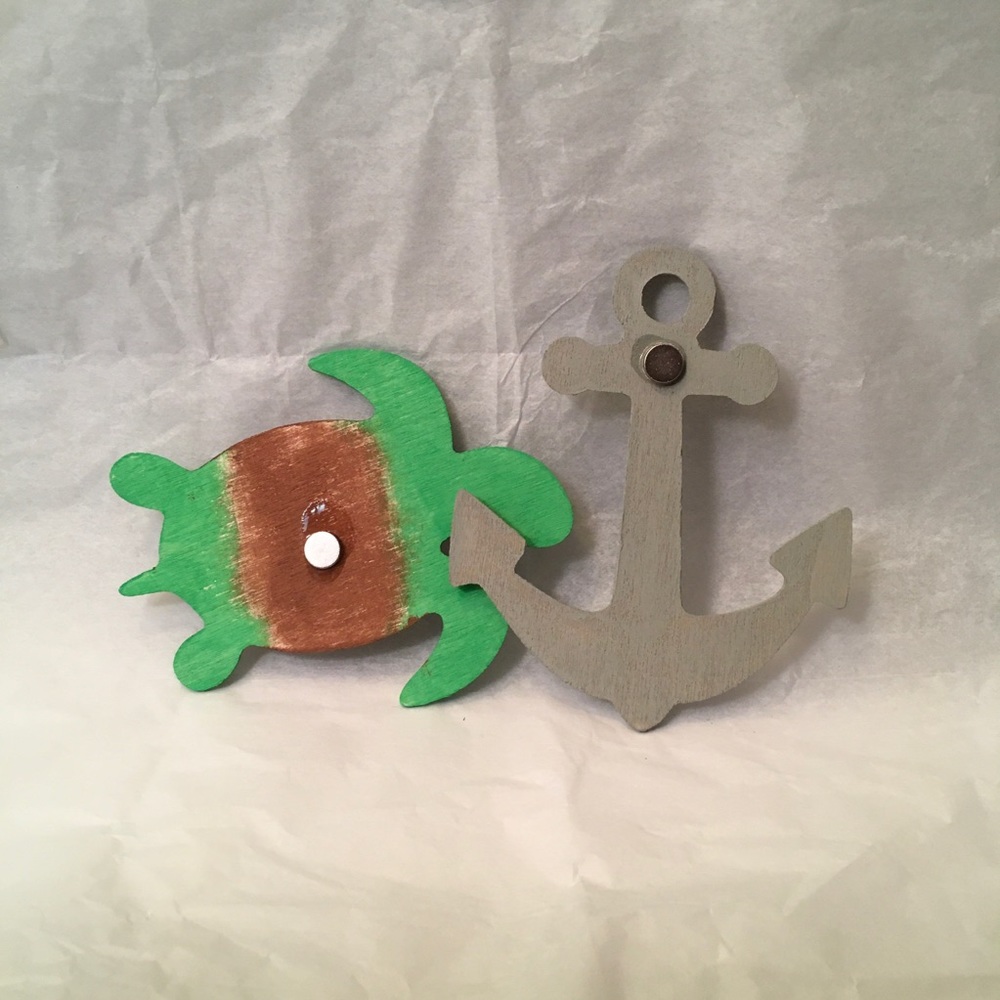 Hand painted magnets - Picture 2 of 2